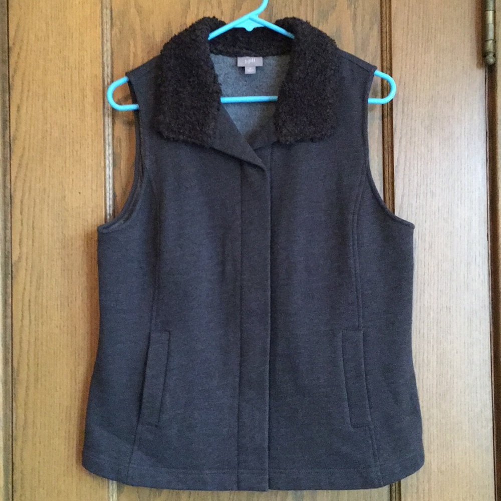J.Jill brown vest size medium